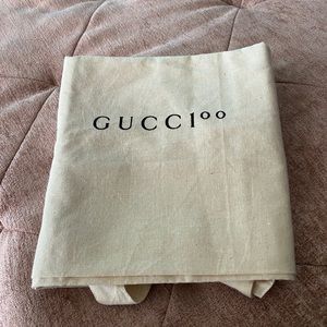 Gucci purse dust bag